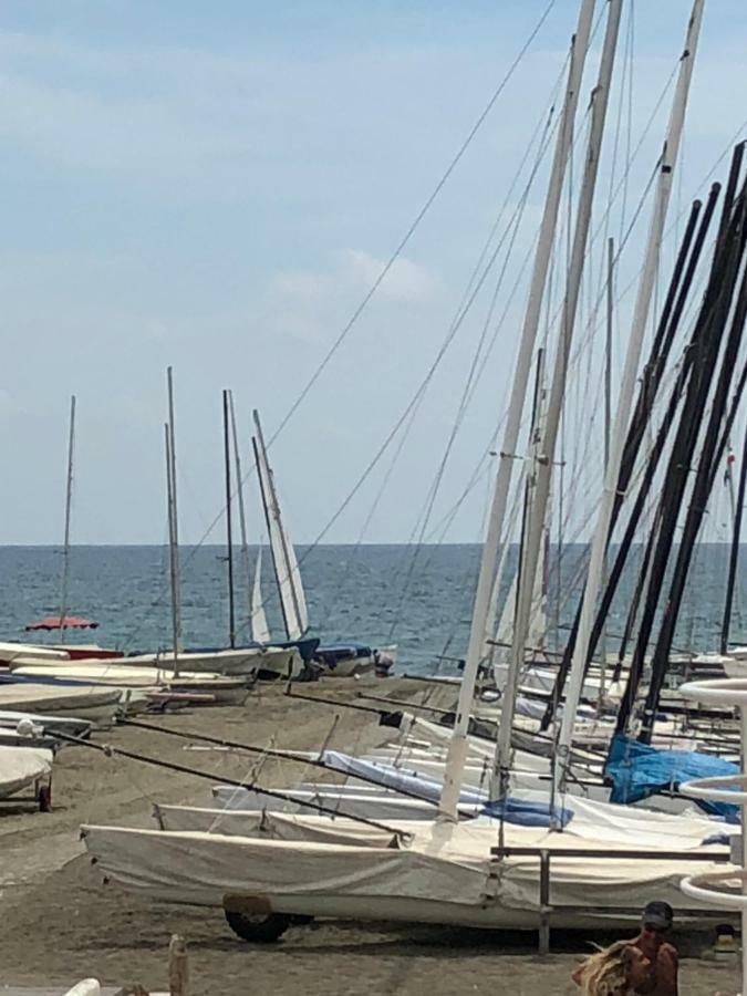 Sea Of ​​Rome Near The Center Of The Eternal City! Лидо ди Остия Екстериор снимка